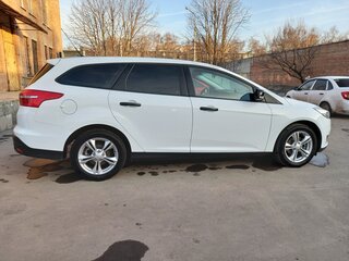 2016 Ford Focus III Рестайлинг, белый, 1952000 рублей, вид 3