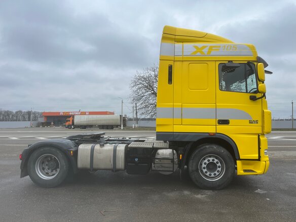 2014 DAF XF 105, жёлтый, 4000000 рублей - вид 3
