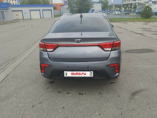 2018 Kia Rio IV, серый, 1245000 рублей, вид 4