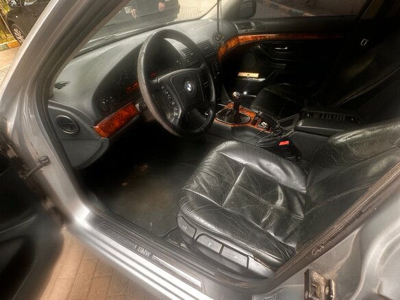 1997 BMW 5 серии 523i IV (E39), серебристый, 950000 рублей - вид 15