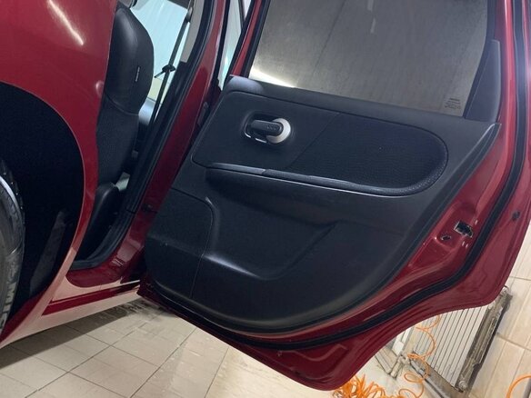 2012 Nissan Note I Рестайлинг, красный, 960000 рублей - вид 5