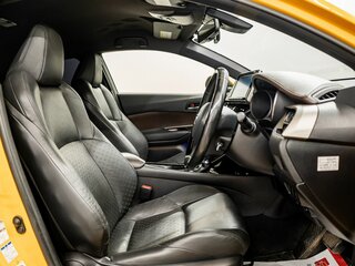 2017 Toyota C-HR I, жёлтый, 2230000 рублей, вид 4