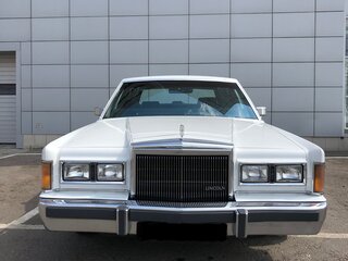 1989 Lincoln Town Car I, белый, 5000000 рублей, вид 2