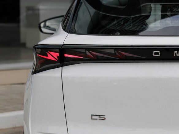 2026 Omoda C5 II, белый, 2729000 рублей - вид 12