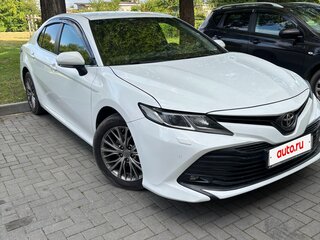 2018 Toyota Camry VIII (XV70), белый, 2350000 рублей, вид 1