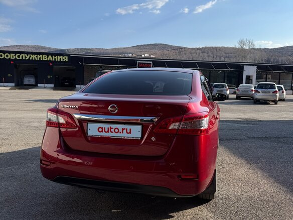 2015 Nissan Sentra VII (B17), красный, 1050000 рублей - вид 7