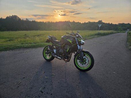 2021 Kawasaki Z 650, зелёный, 650000 рублей, вид 1