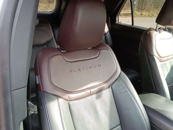 2019 Ford Explorer VI, серый, 3900000 рублей - вид 19