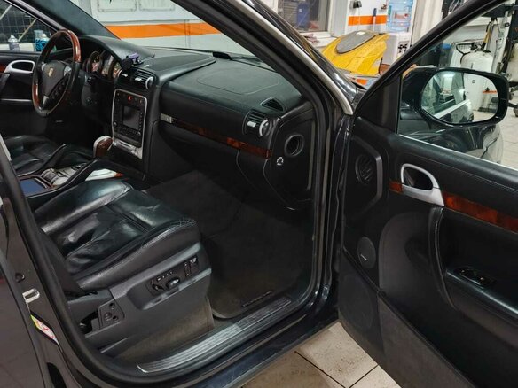 2007 Porsche Cayenne Turbo I Рестайлинг (957), чёрный, 900000 рублей - вид 6