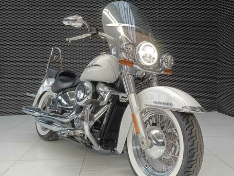 2019 Harley-Davidson Softail Deluxe, белый, 1800000 рублей, вид 1