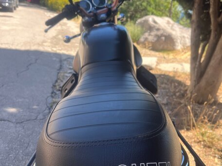 2013 Moto Guzzi V 7, чёрный, 400000 рублей, вид 5