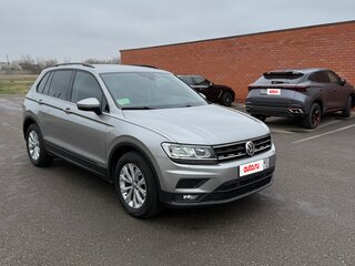 2020 Volkswagen Tiguan II, серый, 2500000 рублей, вид 4