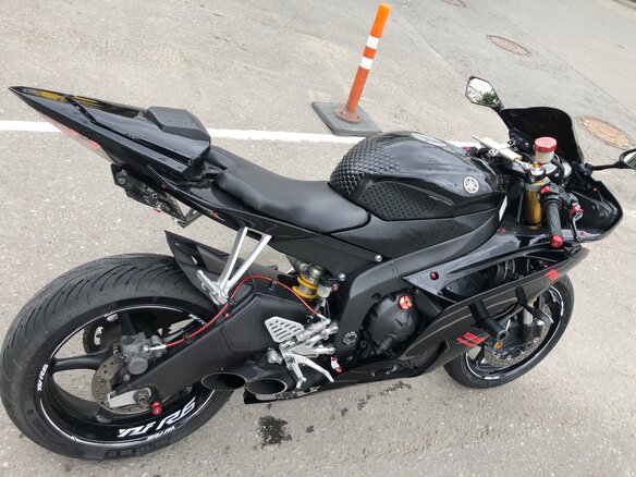 2008 Yamaha YZF-R6, чёрный, 850000 рублей - вид 12
