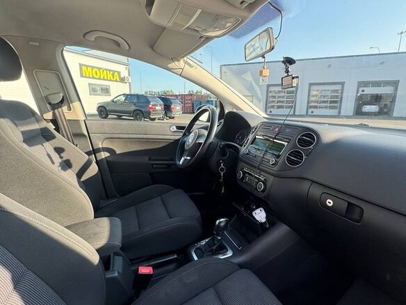 2013 Volkswagen Golf Plus II, серый, 700000 рублей - вид 13