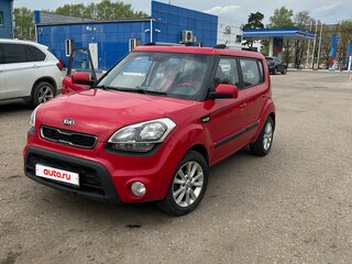 2013 Kia Soul I Рестайлинг, красный, 850000 рублей, вид 1