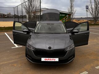 2021 Skoda Octavia IV (A8), серый, 2500000 рублей, вид 2