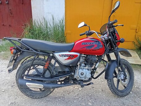 2020 Bajaj Boxer BM 150X, красный, 120000 рублей, вид 1