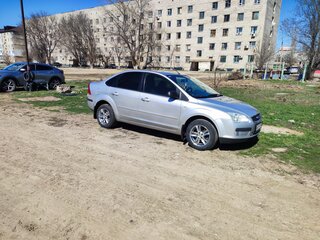 2005 Ford Focus II, серебристый, 830000 рублей, вид 4
