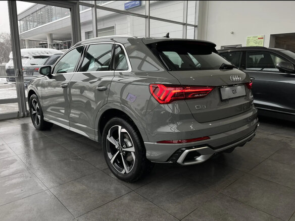 2026 Audi Q3 35 TFSI II (F3), серый, 4800000 рублей - вид 5