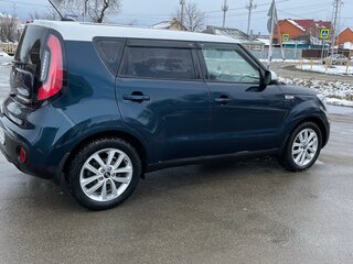 2017 Kia Soul II Рестайлинг, синий, 1650000 рублей, вид 3