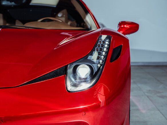 2011 Ferrari 458 Italia, красный - вид 12