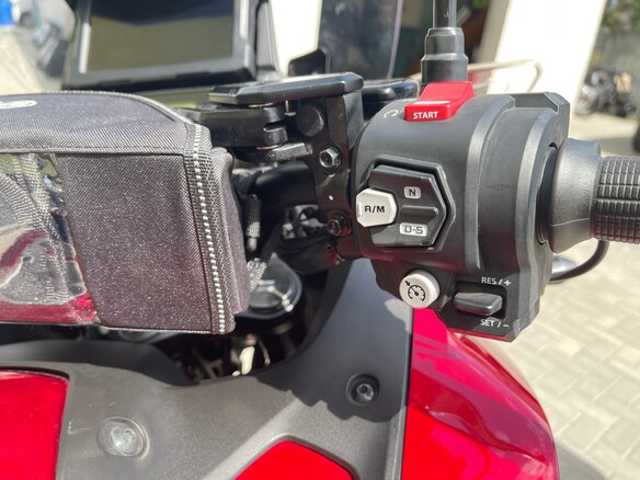 2024 Honda NT1100, красный, 1599000 рублей - вид 14