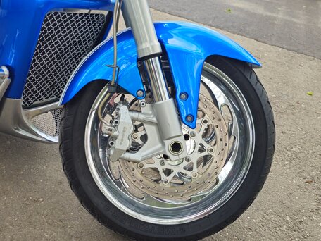 2011 Suzuki Boulevard M109R, синий, 1500000 рублей, вид 2