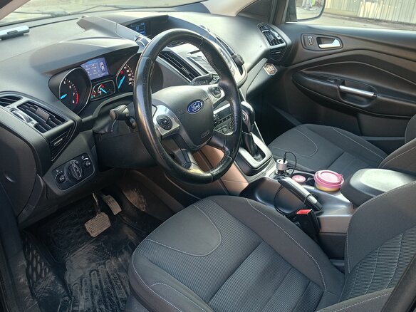 2013 Ford Kuga II, чёрный, 1030000 рублей - вид 4