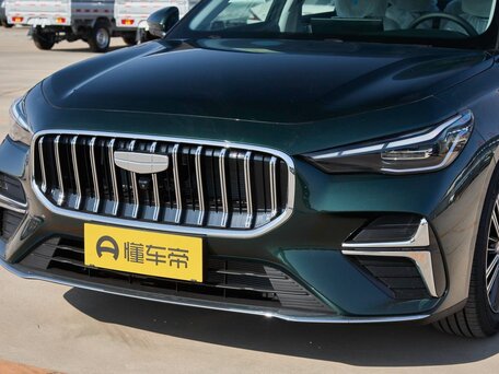 2026 Geely Emgrand III, зелёный, 1866006 рублей, вид 2