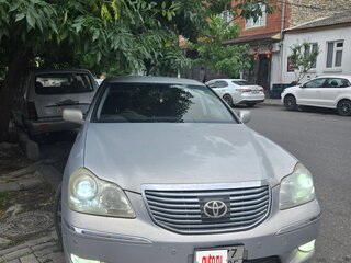 2005 Toyota Crown Majesta IV (S180), серебристый, 1750000 рублей, вид 1