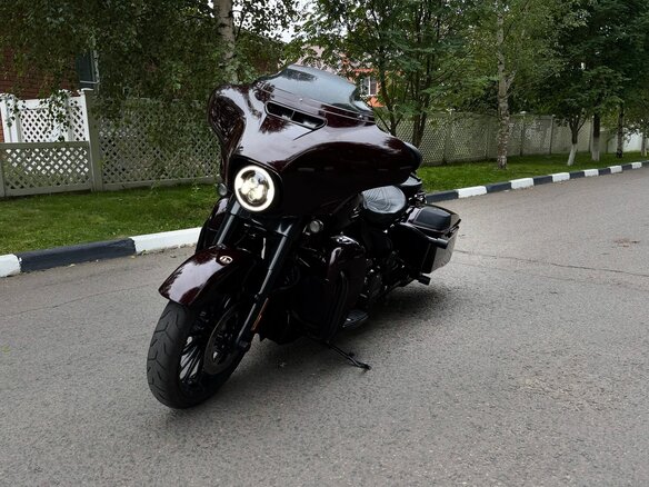 2018 Harley-Davidson CVO Street Glide, фиолетовый, 2200000 рублей - вид 7