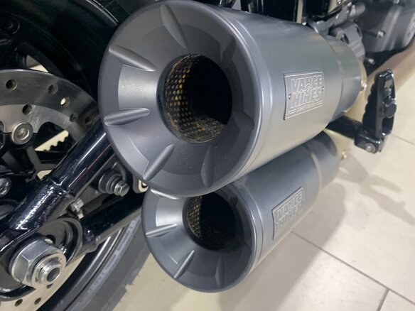2021 Harley-Davidson Fat Bob, зелёный, 1750000 рублей - вид 24