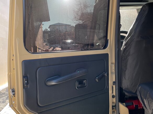 2011 Mercedes-Benz G-Класс 300 Professional I (W461) Professional, жёлтый - вид 19