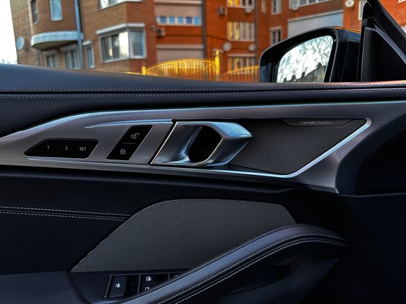 2020 BMW 8 серии 840i xDrive II (G14/G15/G16), чёрный, 9000000 рублей - вид 23