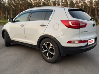 2011 Kia Sportage III, белый, 1300000 рублей, вид 5