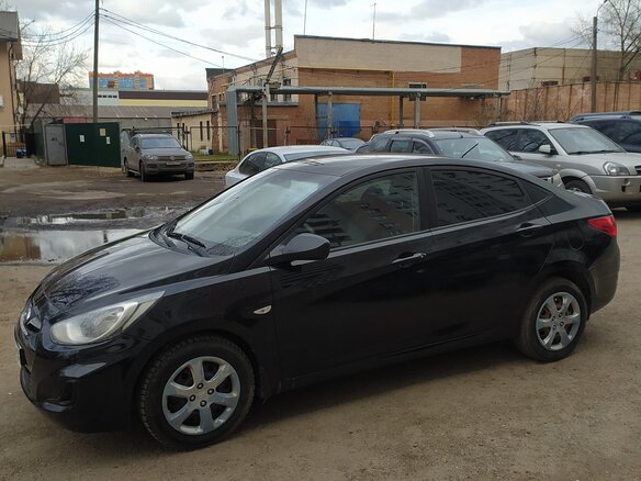 2014 Hyundai Solaris I, чёрный, 599000 рублей - вид 8
