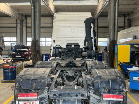2021 КамАЗ 65209, белый, 3500000 рублей, вид 4