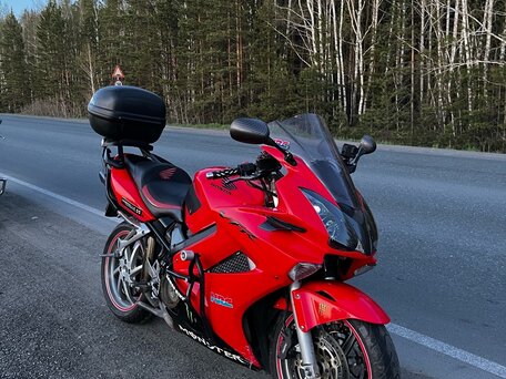 2002 Honda VFR 800, красный, 450000 рублей, вид 1