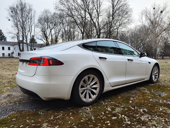 2019 Tesla Model S Long Range I Рестайлинг, белый, 4750000 рублей - вид 6