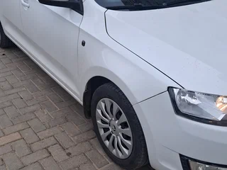 2016 Skoda Rapid I, белый, 550000 рублей, вид 4