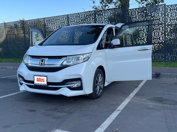 2016 Honda Stepwgn Spada V, белый, 1720000 рублей - вид 4