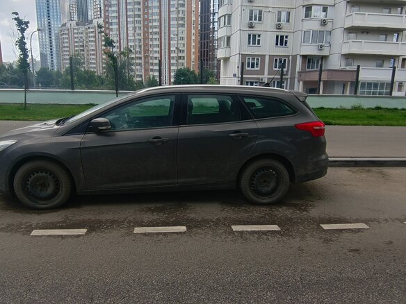 2018 Ford Focus III Рестайлинг, серый, 1251000 рублей - вид 4