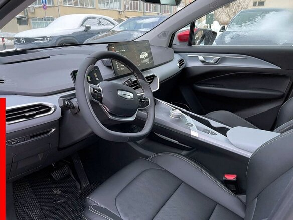 2021 Geely Geometry C 70 kWh, красный - вид 6