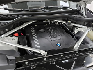 2023 BMW X6 40i III (G06), белый, 9990000 рублей, вид 5