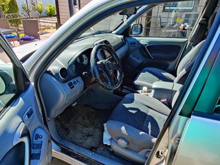 2002 Toyota RAV4 II (XA20), серебристый, 600000 рублей, вид 5