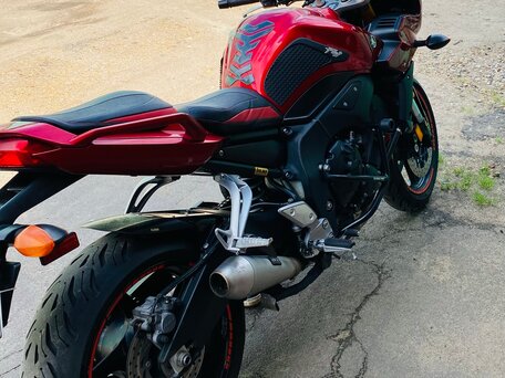 2006 Yamaha FZ1, красный, 650000 рублей, вид 3