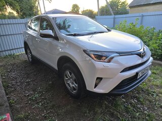 2018 Toyota RAV4 IV (XA40) Рестайлинг, белый, 3000000 рублей, вид 1