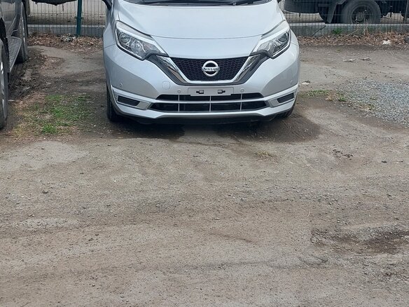 2018 Nissan Note II Рестайлинг, серебристый, 970000 рублей