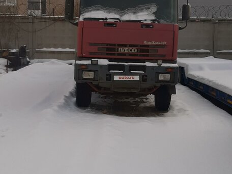 2005 Iveco EuroTrakker, красный, 1800000 рублей, вид 4