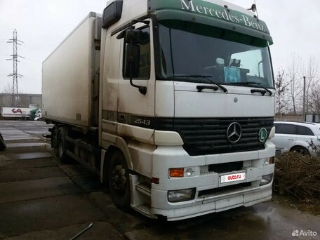 2001 Mercedes-Benz Actros, белый, 2800000 рублей, вид 2